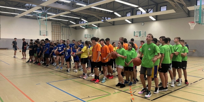 Basketball-Jugend trainiert für Olympia